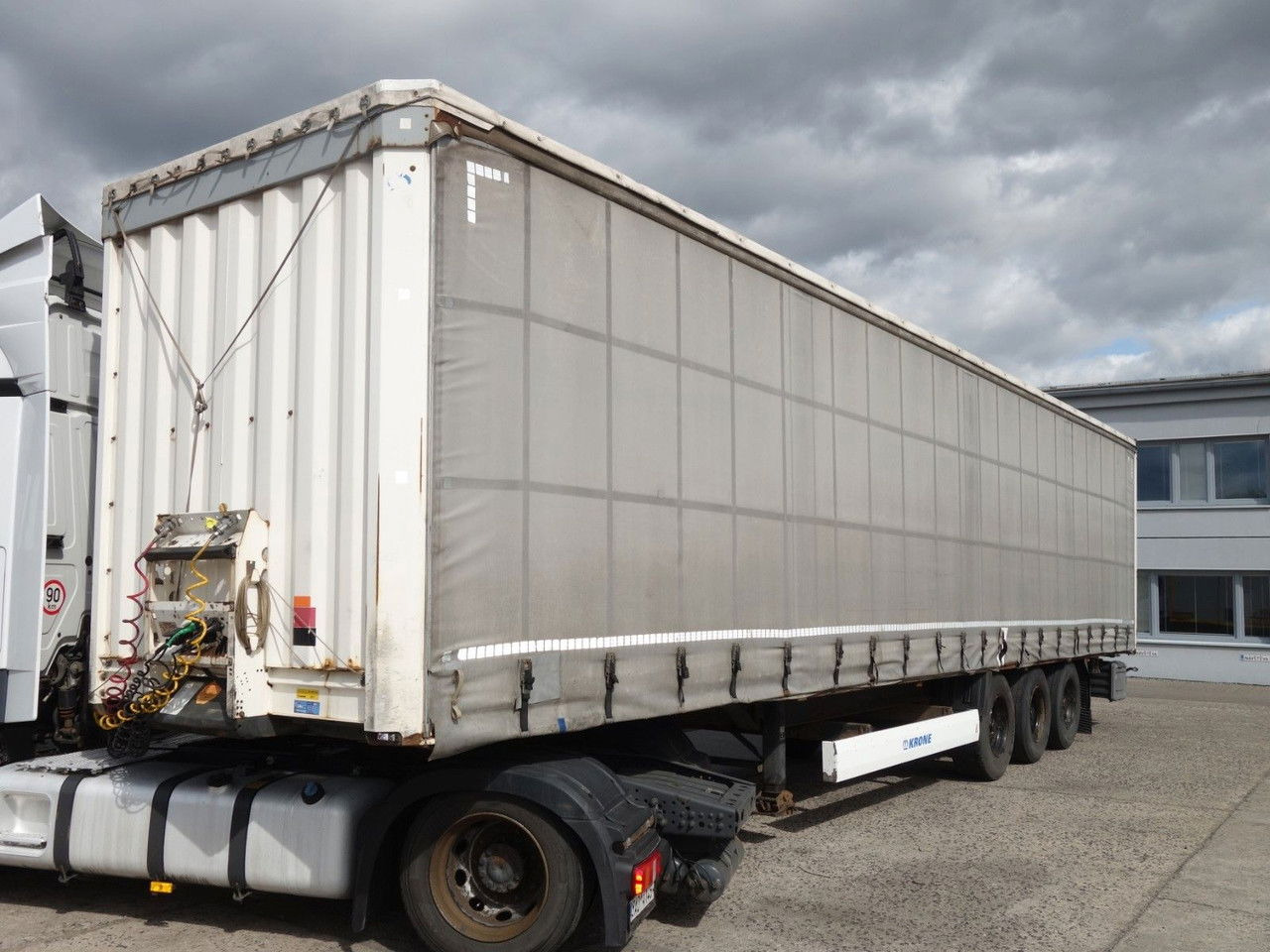 Krone SD Standard, Liftachse - Kapelltrailer: bild 1 Krone SD Standard, Liftachse - Kapelltrailer: bild 1