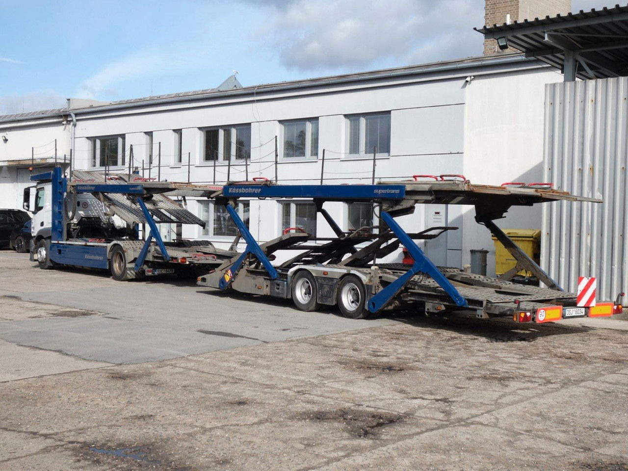 Mercedes-Benz Actros 1843 mit Kässbohrer Supertrans/Supertrans - Biltransportbil lastbil: bild 3 Mercedes-Benz Actros 1843 mit Kässbohrer Supertrans/Supertrans - Biltransportbil lastbil: bild 3
