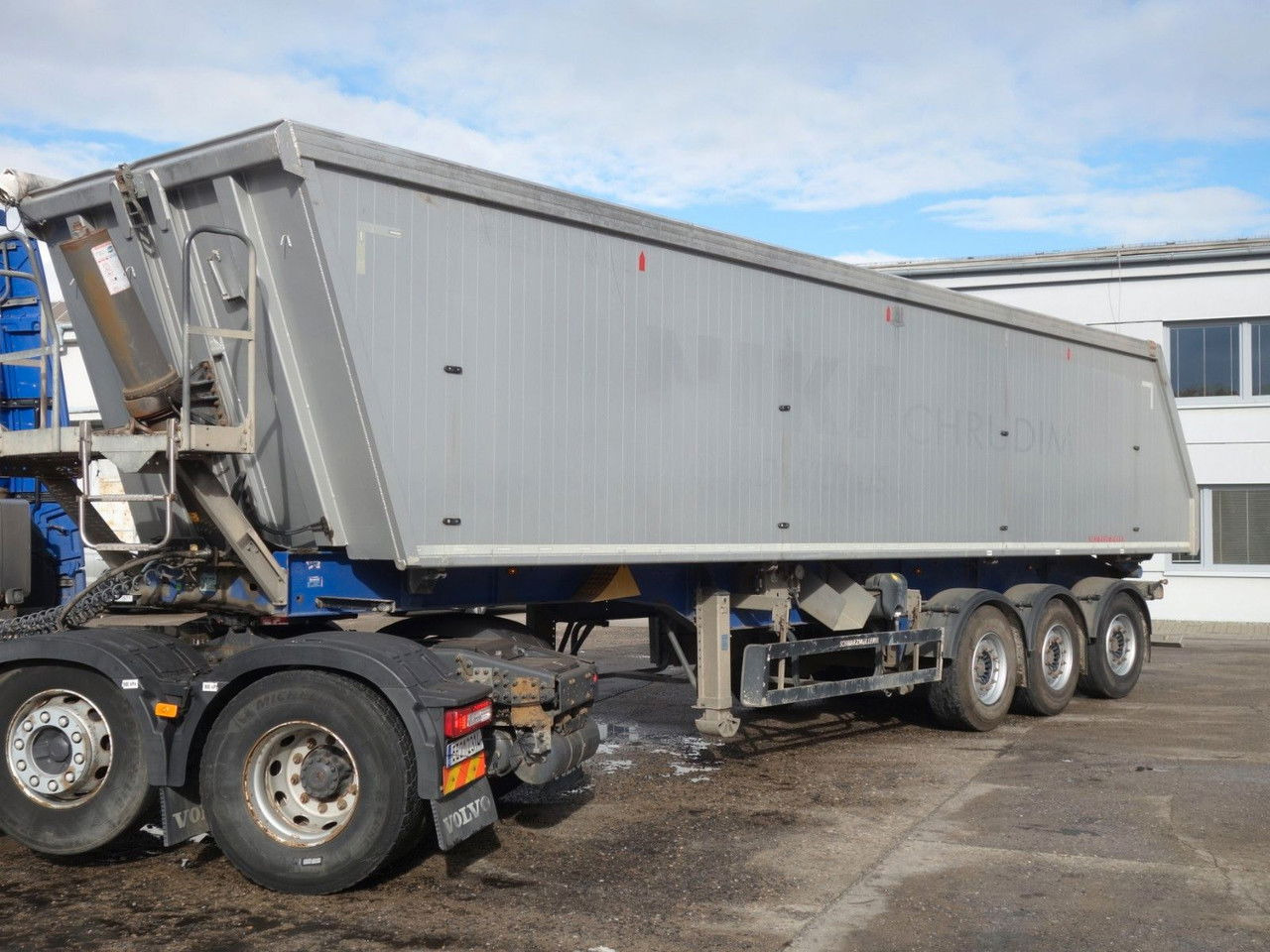 Schwarzmüller SK KIS 3/E , 50 cm3, SAF, Liftachse - Tippbil semitrailer: bild 1 Schwarzmüller SK KIS 3/E , 50 cm3, SAF, Liftachse - Tippbil semitrailer: bild 1