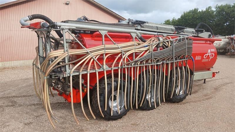 AP GV 25 m. 24 slangbom - Gödseltunna: bild 3 AP GV 25 m. 24 slangbom - Gödseltunna: bild 3