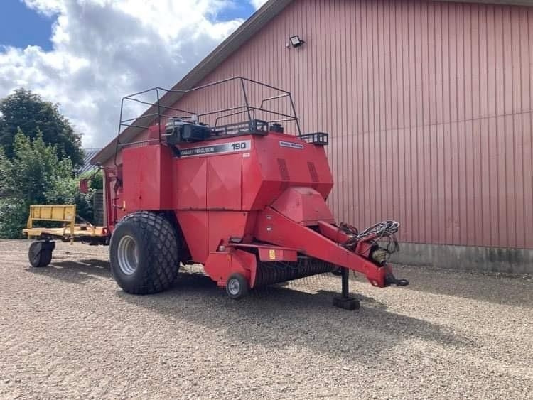 Massey Ferguson LB190 Fieldstar *** m. parkland ballevogn *** - Fyrkantspress: bild 2 Massey Ferguson LB190 Fieldstar *** m. parkland ballevogn *** - Fyrkantspress: bild 2