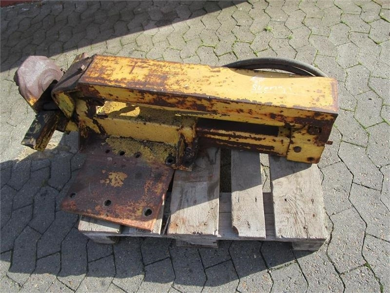 New Holland Hydraulisk pickup hitchkrog - Redskapsfäste för Exakthack: bild 2 New Holland Hydraulisk pickup hitchkrog - Redskapsfäste för Exakthack: bild 2