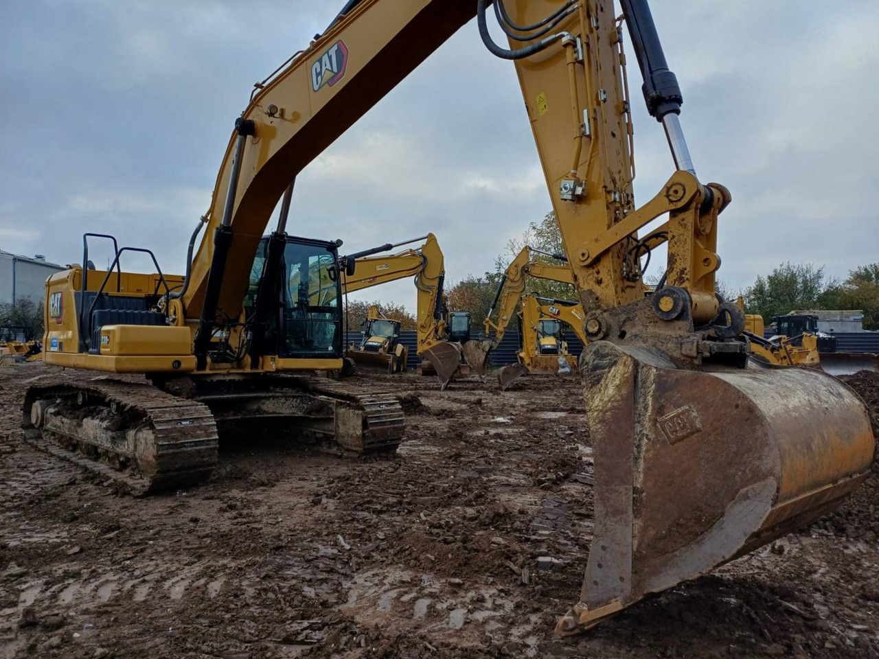 CAT 330-07GC - Bandgrävare: bild 2 CAT 330-07GC - Bandgrävare: bild 2