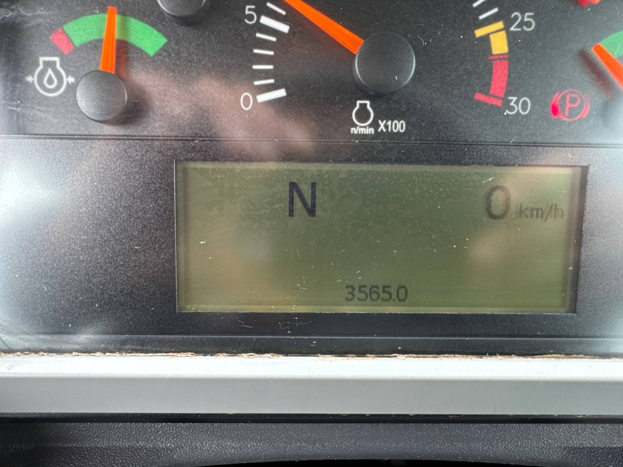 Ramstyrd dumper CAT 730: bild 6 Ramstyrd dumper CAT 730: bild 6