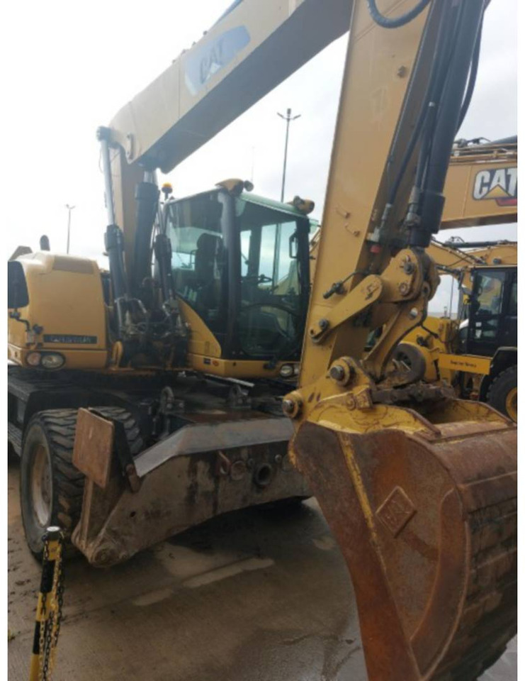 CAT M315D - Grävmaskin på däck: bild 2 CAT M315D - Grävmaskin på däck: bild 2