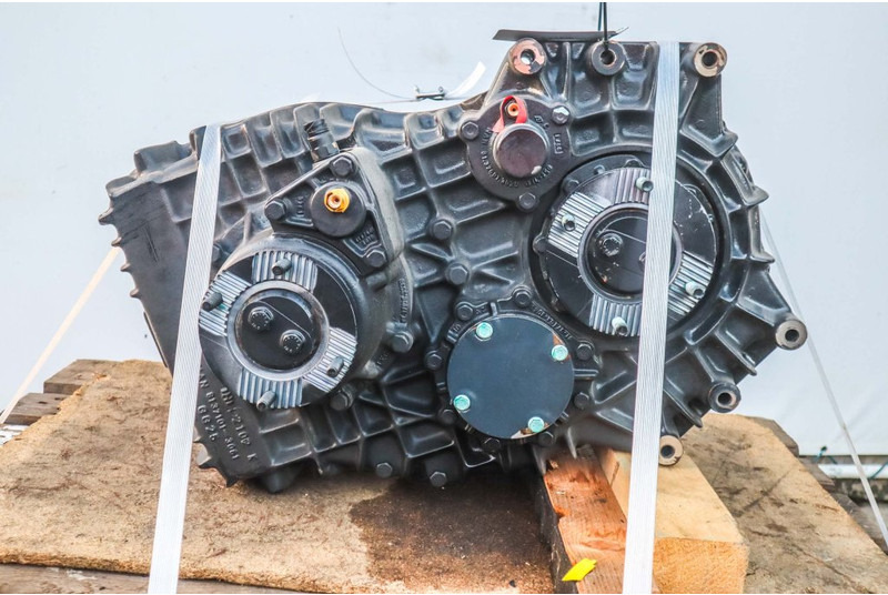 MAN VG172 P22-6 81.37000-7411 - Växellåda för Lastbil: bild 1 MAN VG172 P22-6 81.37000-7411 - Växellåda för Lastbil: bild 1