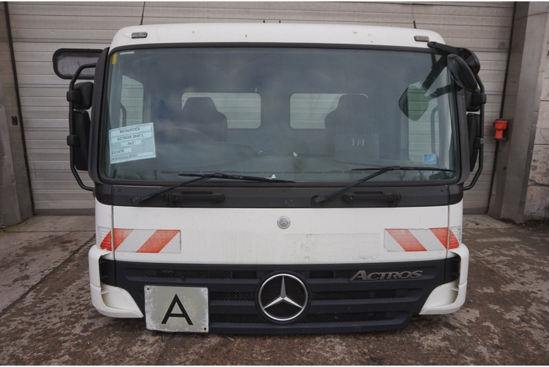 Mercedes-Benz ACTROS F07 R TUNNEL HOOG 94389925287927 - Hytt och interiör för Lastbil: bild 1 Mercedes-Benz ACTROS F07 R TUNNEL HOOG 94389925287927 - Hytt och interiör för Lastbil: bild 1