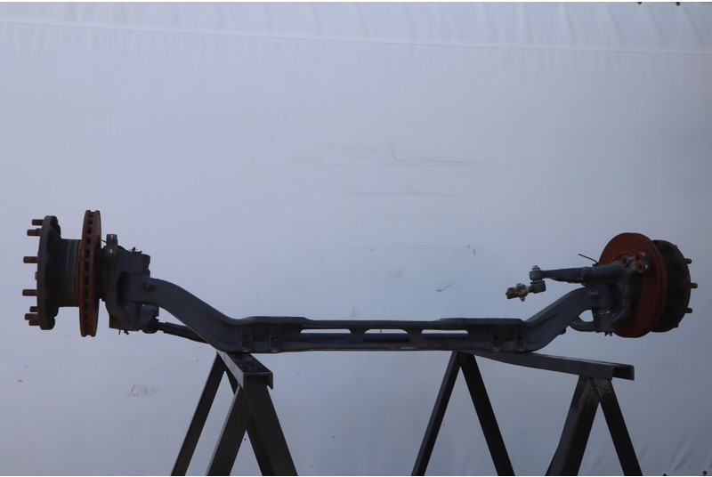 Mercedes-Benz F-8A/C22.5 - Framaxel för Lastbil: bild 1 Mercedes-Benz F-8A/C22.5 - Framaxel för Lastbil: bild 1