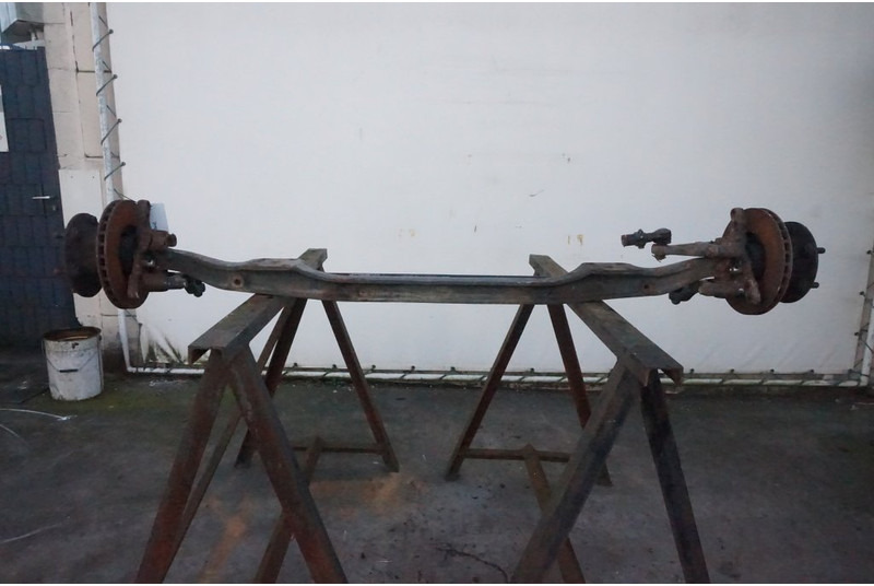 Mercedes-Benz VL1/12 C-2.5 - Framaxel för Lastbil: bild 1 Mercedes-Benz VL1/12 C-2.5 - Framaxel för Lastbil: bild 1