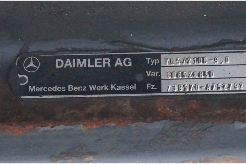 Mercedes-Benz VL5/21DC-9 739 570 A 752792 - Framaxel för Lastbil: bild 3 Mercedes-Benz VL5/21DC-9 739 570 A 752792 - Framaxel för Lastbil: bild 3