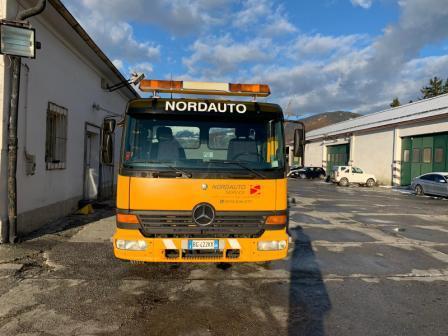 MERCEDES-BENZ ATEGO - Biltransportbil lastbil: bild 1 MERCEDES-BENZ ATEGO - Biltransportbil lastbil: bild 1
