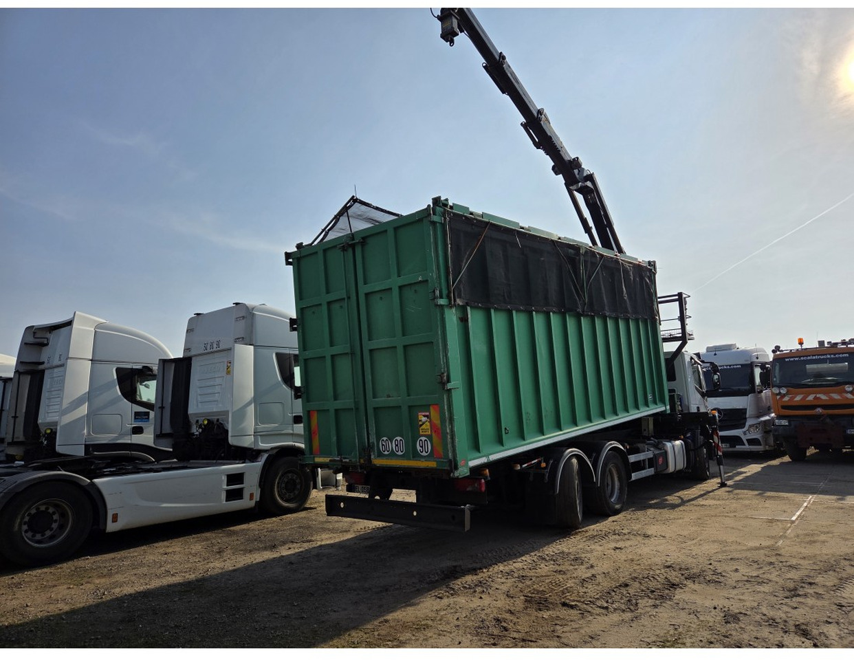 IVECO STRALIS 420 6X2 TIPPER CRANE KESLA 17 TON 2 EXT STEERING REAR AXLE - Tippbil lastbil, Kranbil: bild 4 IVECO STRALIS 420 6X2 TIPPER CRANE KESLA 17 TON 2 EXT STEERING REAR AXLE - Tippbil lastbil, Kranbil: bild 4