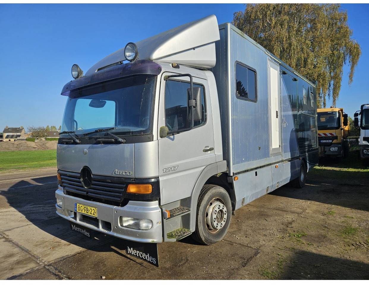 Mercedes Atego 1217 L 4x2 Horse transport Dutch Truck - Hästbuss: bild 1 Mercedes Atego 1217 L 4x2 Horse transport Dutch Truck - Hästbuss: bild 1