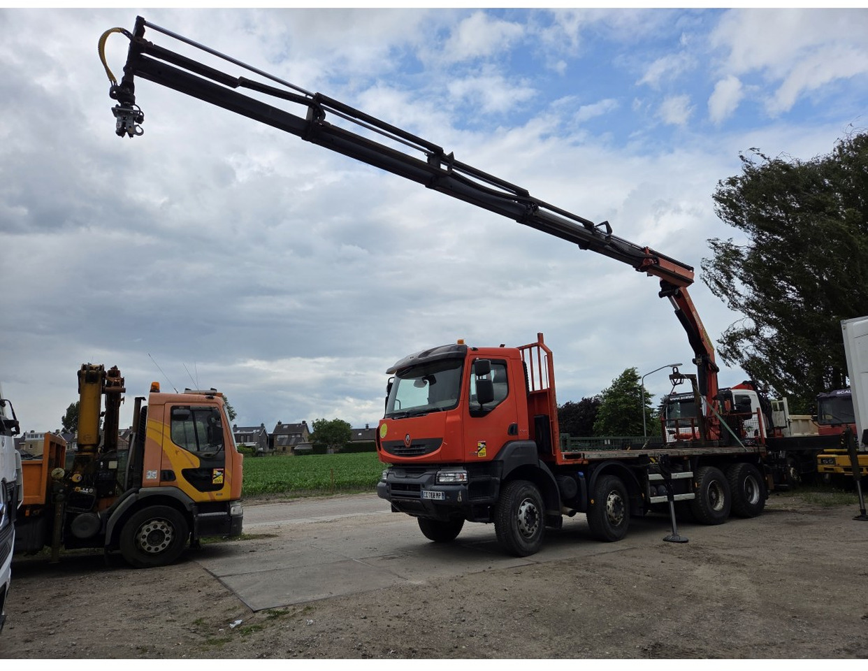 Renault Kerax 430 8X4 Flatbed Crane Palfinger PK26002EH 26 ton 5 Extensions *Retarder - Flakbil, Kranbil: bild 1 Renault Kerax 430 8X4 Flatbed Crane Palfinger PK26002EH 26 ton 5 Extensions *Retarder - Flakbil, Kranbil: bild 1