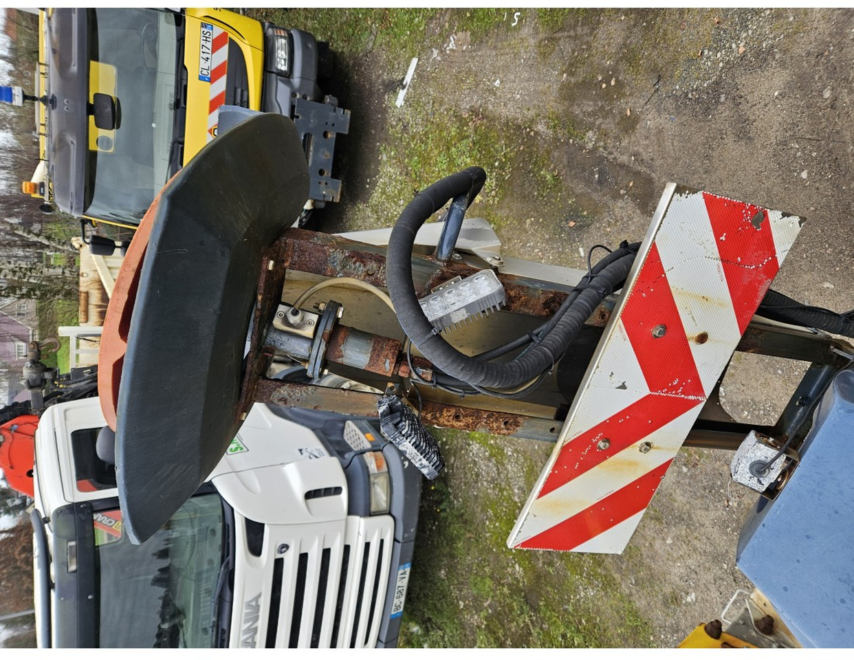 Renault Kerax 450 4x4 Salt spreader Gritter - Tippbil lastbil: bild 5 Renault Kerax 450 4x4 Salt spreader Gritter - Tippbil lastbil: bild 5