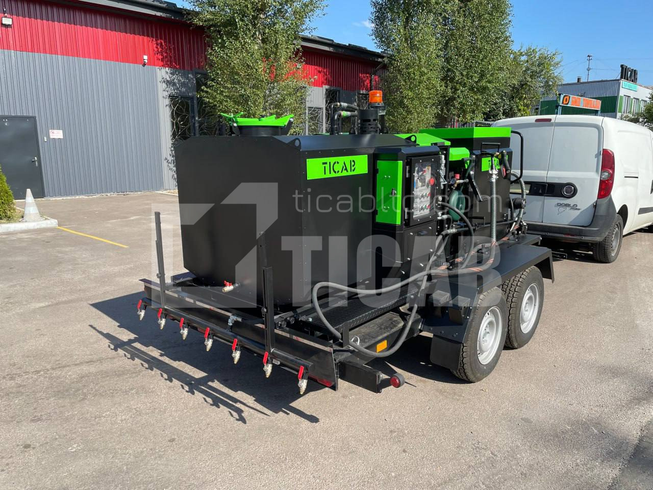 TICAB New Bitumen Combo Machine, Asphalt Crack Sealer, Asphalt Distributor, Manufacturer - Bitumenspridare: bild 3 TICAB New Bitumen Combo Machine, Asphalt Crack Sealer, Asphalt Distributor, Manufacturer - Bitumenspridare: bild 3