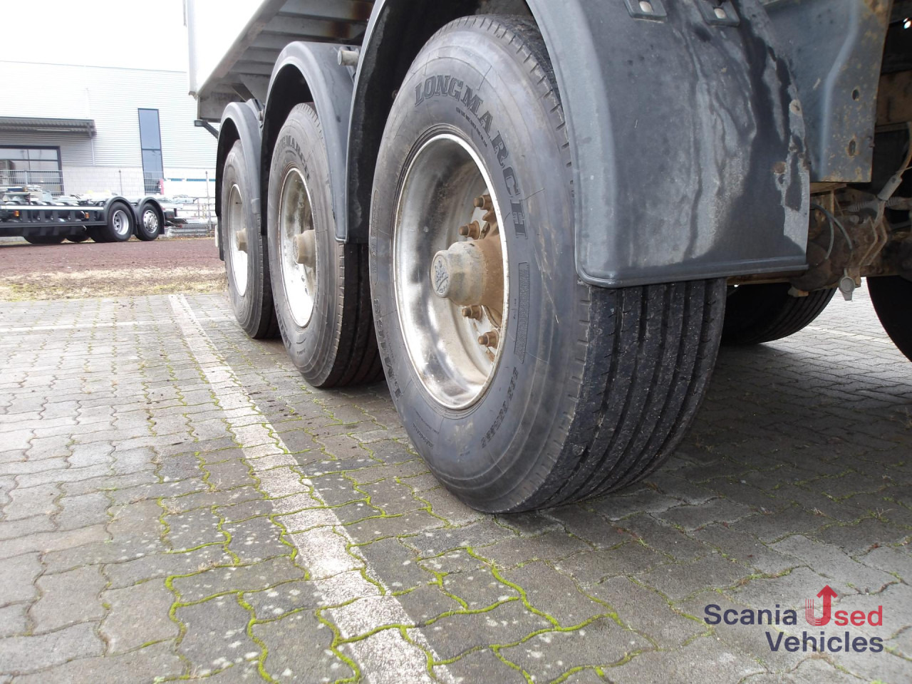 LANGENDORF SKA 24/30 - 29m³ - ALUKASTEN - LIFT - BPW - - Tippbil semitrailer: bild 4 LANGENDORF SKA 24/30 - 29m³ - ALUKASTEN - LIFT - BPW - - Tippbil semitrailer: bild 4