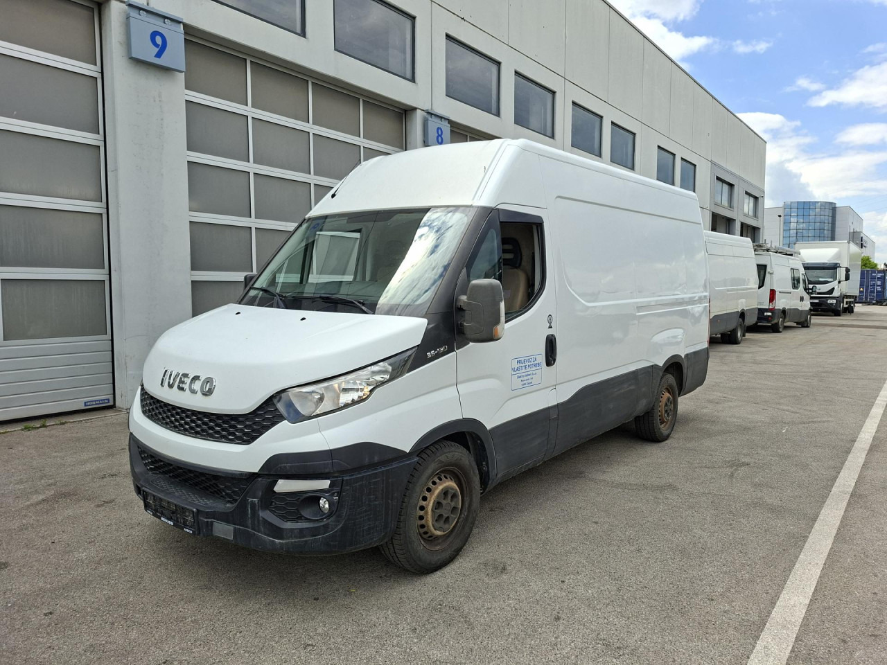 IVECO Daily 35S13V - Persontransport: bild 1 IVECO Daily 35S13V - Persontransport: bild 1