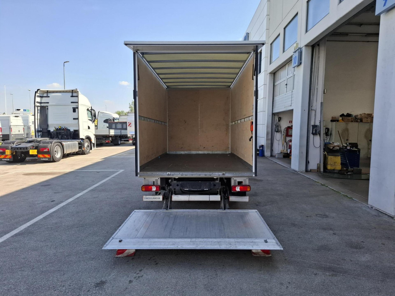 IVECO Daily 35S16 - Skåpbil: bild 5 IVECO Daily 35S16 - Skåpbil: bild 5