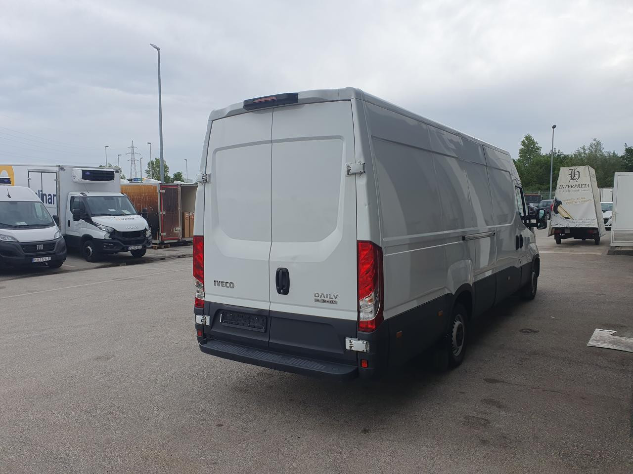 IVECO Daily 35S16A8V - Persontransport: bild 4 IVECO Daily 35S16A8V - Persontransport: bild 4