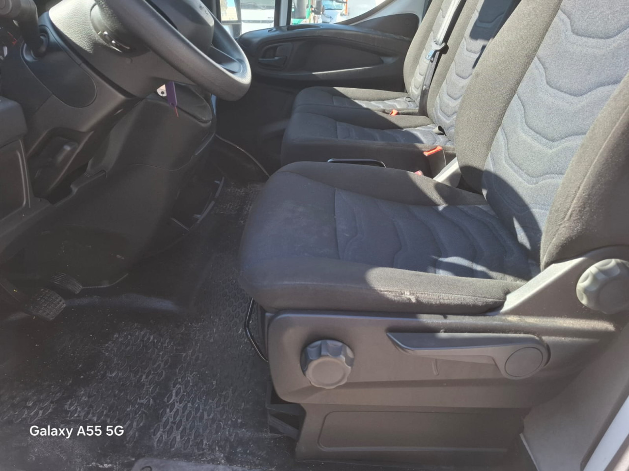 IVECO Daily 35S16V A8 - Persontransport: bild 5 IVECO Daily 35S16V A8 - Persontransport: bild 5