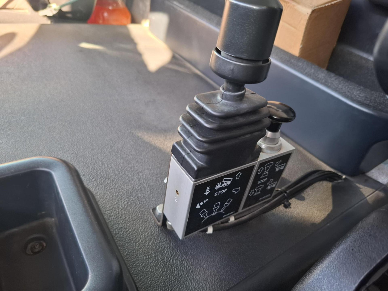 IVECO Trakker AD410T50 - Tippbil lastbil: bild 4 IVECO Trakker AD410T50 - Tippbil lastbil: bild 4