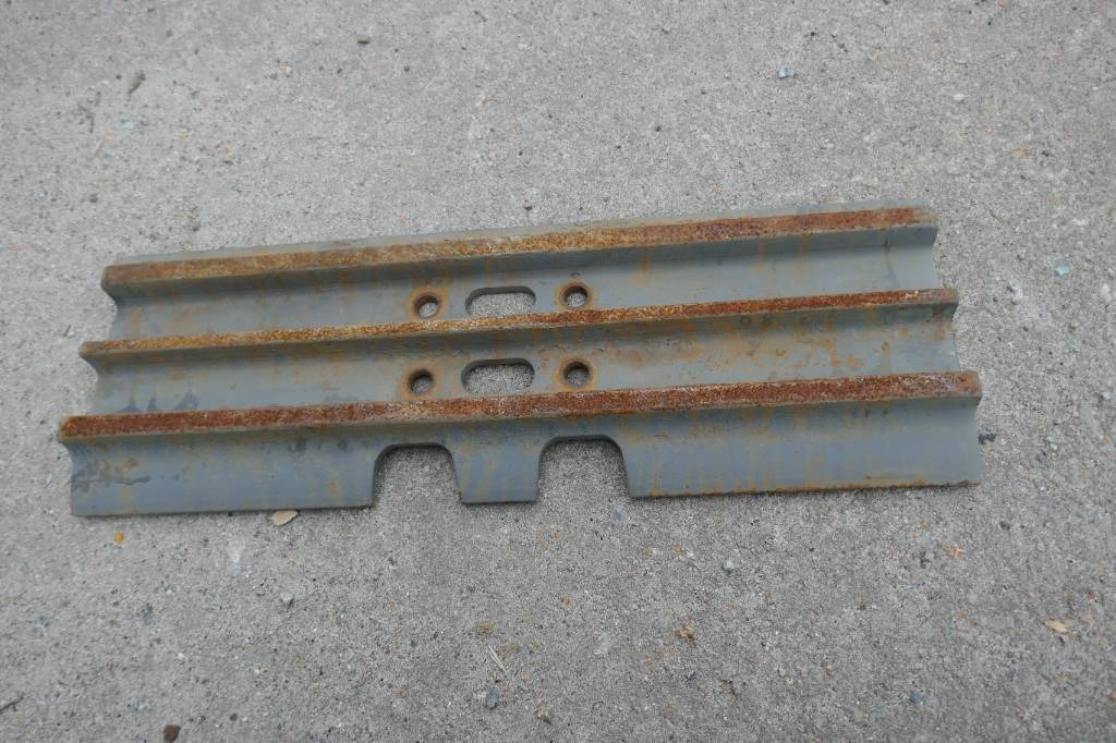 Bandplattor B:600mm - Larvband för Byggmaskiner: bild 1 Bandplattor B:600mm - Larvband för Byggmaskiner: bild 1