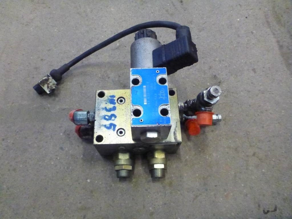 CAT 374 D Ventiler, 339-4353  - Hydraulik för Byggmaskiner: bild 1 CAT 374 D Ventiler, 339-4353  - Hydraulik för Byggmaskiner: bild 1