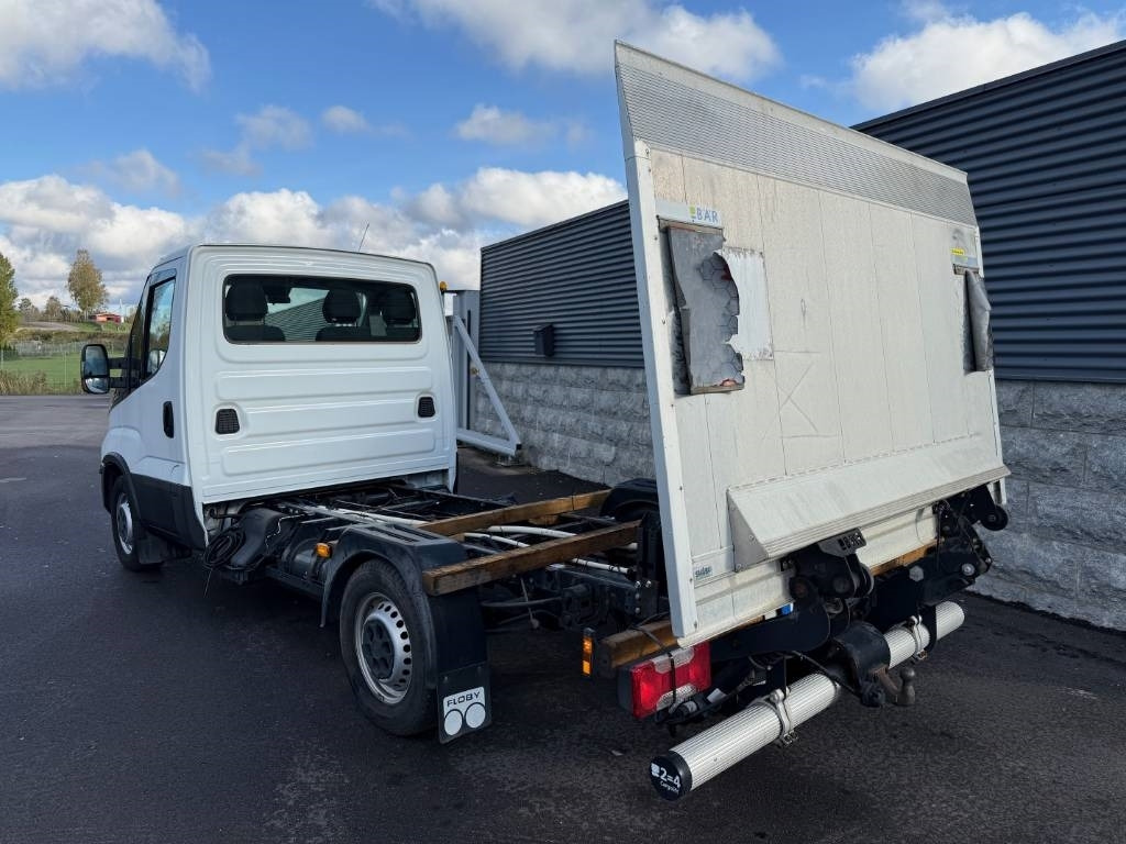 Iveco Daily 35 - NP Hi - Matic  - Skåpbil: bild 4 Iveco Daily 35 - NP Hi - Matic  - Skåpbil: bild 4