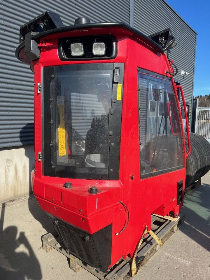 Komatsu C3001 571911 Hytt - Hytt för Skogsmaskin: bild 2 Komatsu C3001 571911 Hytt - Hytt för Skogsmaskin: bild 2