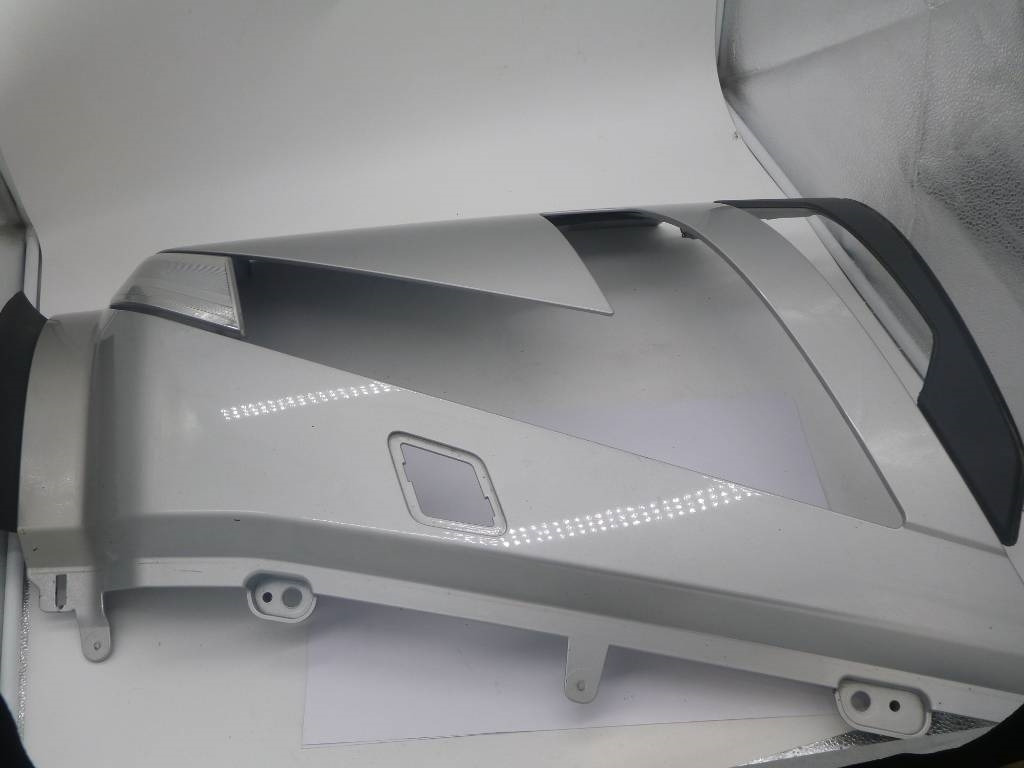 Volvo FH 62 TT Strålkastarsarg, 23526433 - Ram/ Chassi för Lastbil: bild 1 Volvo FH 62 TT Strålkastarsarg, 23526433 - Ram/ Chassi för Lastbil: bild 1