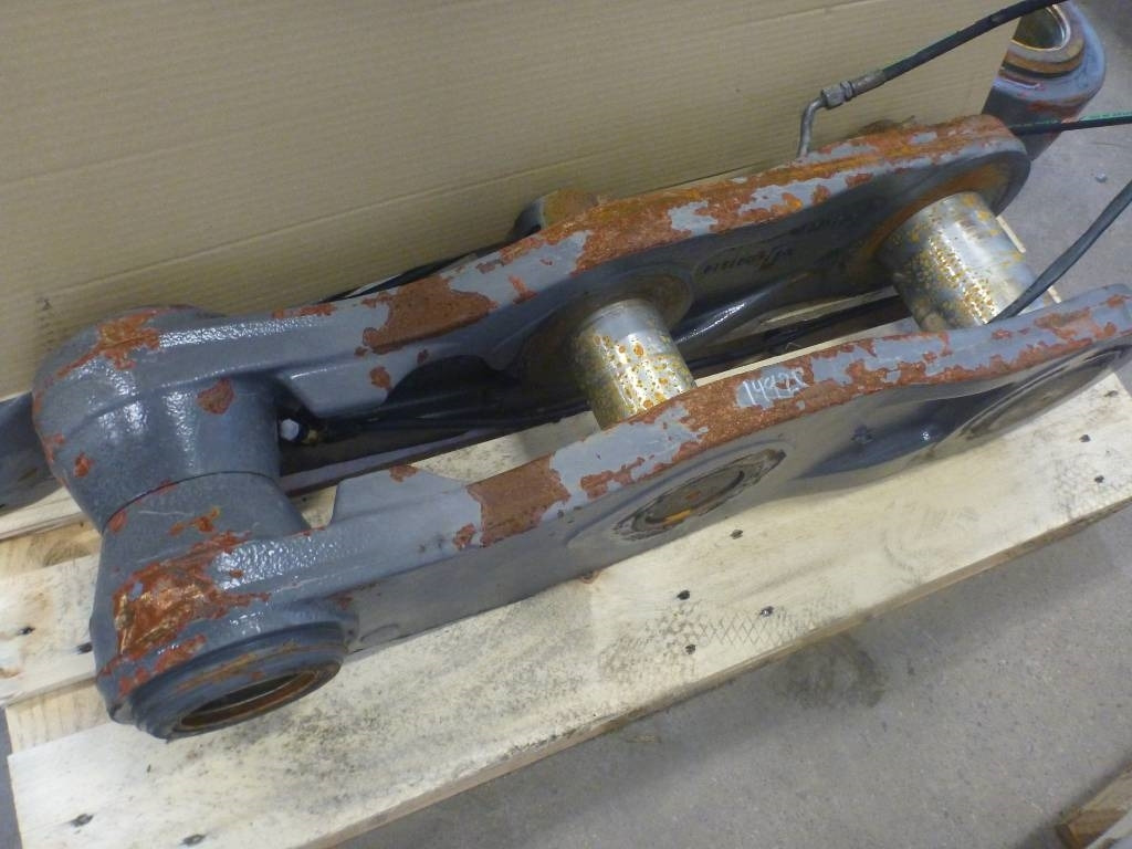 Volvo L 180 H Nedre tiltlänk - Bom för Byggmaskiner: bild 2 Volvo L 180 H Nedre tiltlänk - Bom för Byggmaskiner: bild 2