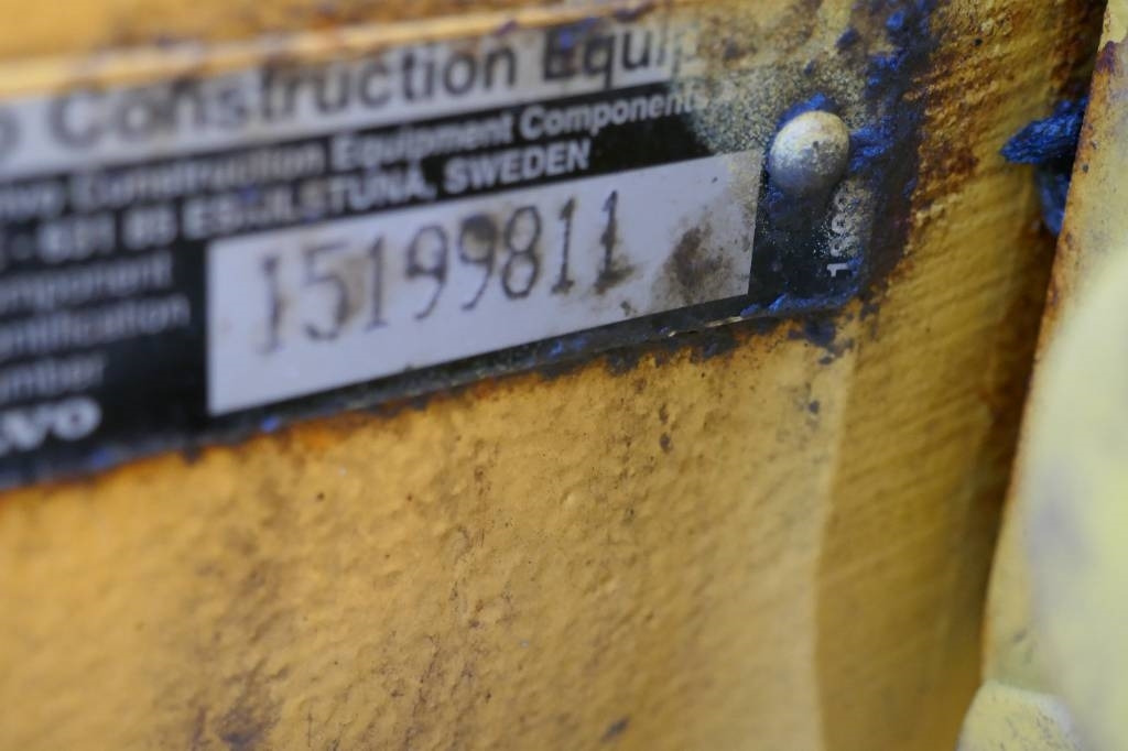 Volvo L 250 G, Framaxel voe15199811 - Axel och reservdelar för Byggmaskiner: bild 3 Volvo L 250 G, Framaxel voe15199811 - Axel och reservdelar för Byggmaskiner: bild 3