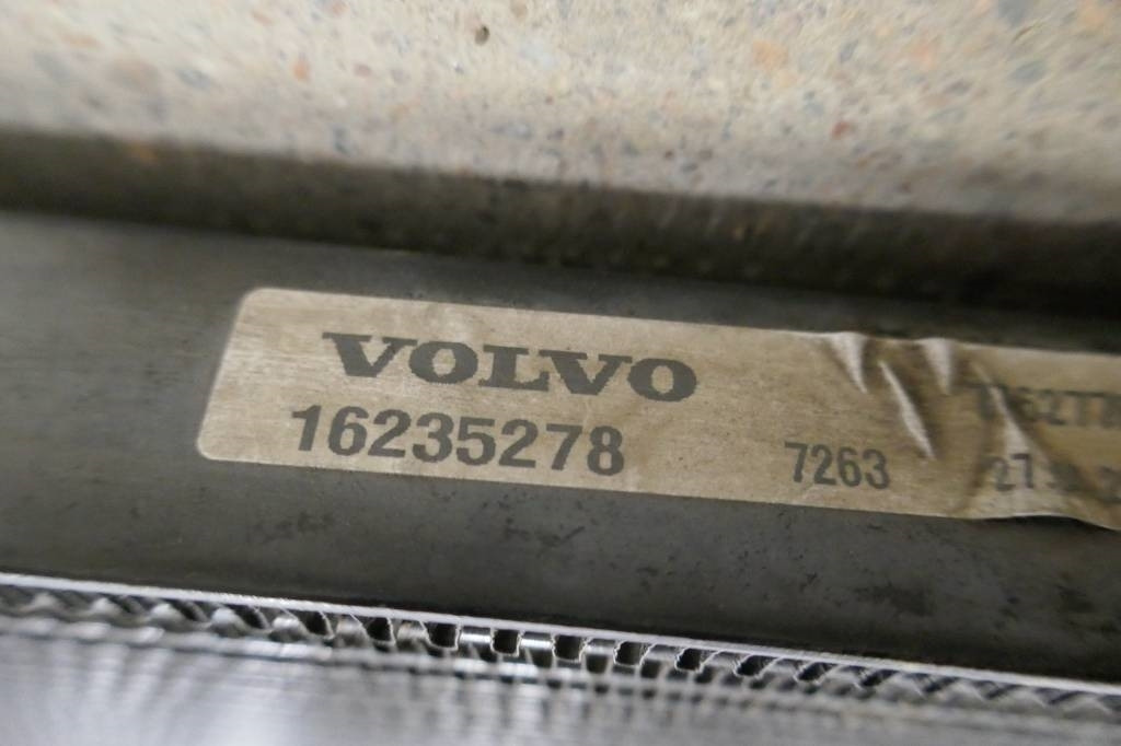 Volvo L180 HL kondensor voe16235278 - Kylare för Byggmaskiner: bild 2 Volvo L180 HL kondensor voe16235278 - Kylare för Byggmaskiner: bild 2