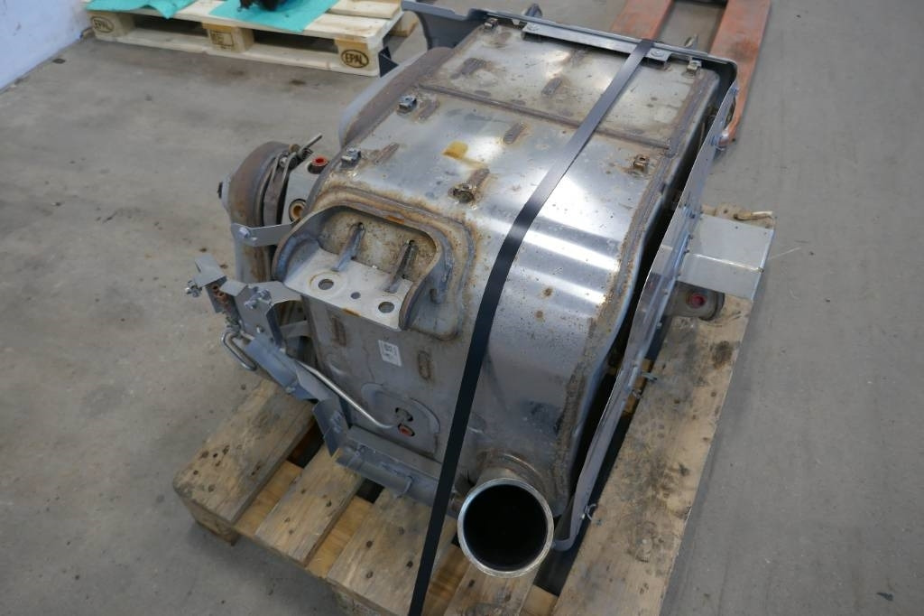 Volvo Ljuddämpare, 21750081 - Ram/ Chassi för Lastbil: bild 5 Volvo Ljuddämpare, 21750081 - Ram/ Chassi för Lastbil: bild 5