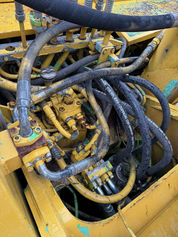 Bandgrävare Liebherr R902 STD Litronic, 12995hours, 3 buckets: bild 15