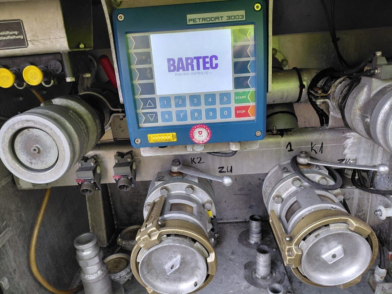 Leasa  Scania R450 LB 6x2, ADR, E6,Schwarzmüller,Diesel/Benzin Scania R450 LB 6x2, ADR, E6,Schwarzmüller,Diesel/Benzin: bild 11