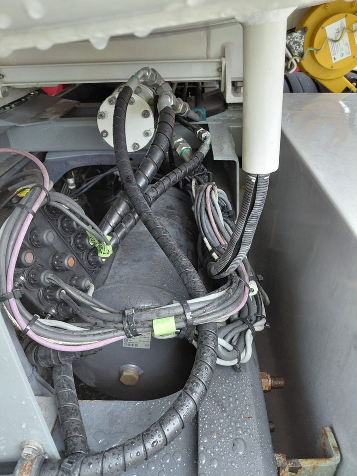 Leasa  Scania R450 LB 6x2, ADR, E6,Schwarzmüller,Diesel/Benzin Scania R450 LB 6x2, ADR, E6,Schwarzmüller,Diesel/Benzin: bild 20