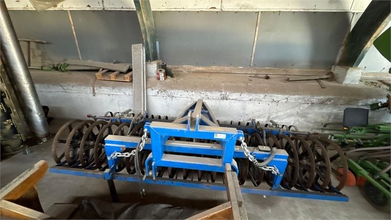 Dal-Bo 4m Frontpakker Levelflex 2000 4 m. - Jordbruks-vält: bild 2 Dal-Bo 4m Frontpakker Levelflex 2000 4 m. - Jordbruks-vält: bild 2