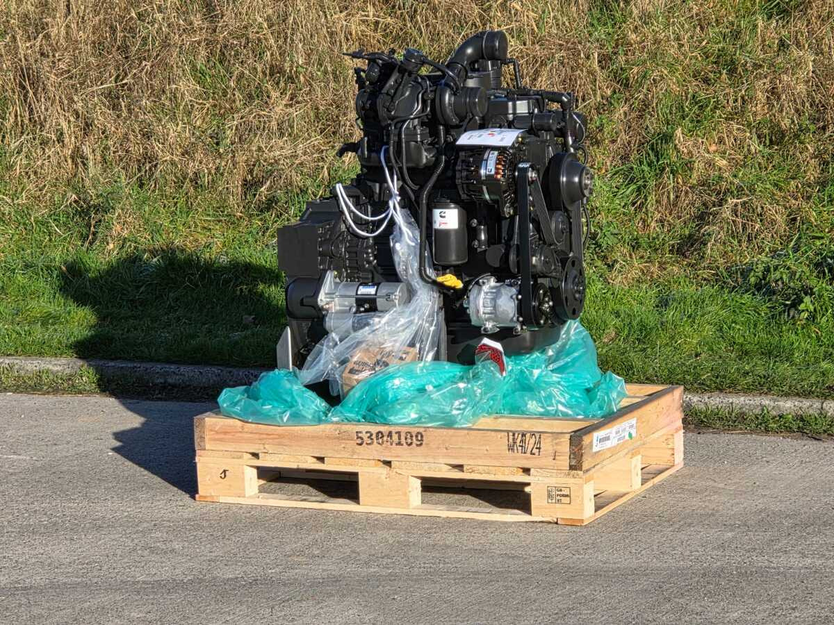Cummins QSB4.5 engine 126kw EPA Rated - Motor för Byggmaskiner: bild 1 Cummins QSB4.5 engine 126kw EPA Rated - Motor för Byggmaskiner: bild 1
