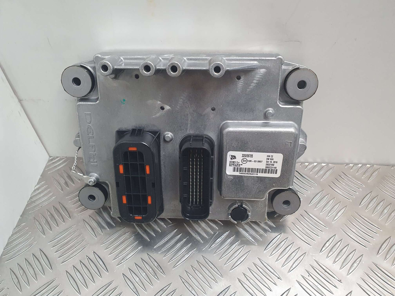 JCB programmable ECU 320/09705 JCB ECM 444 T4 Delphi DCM3.3+ - Motor och reservdelar för Byggmaskiner: bild 2 JCB programmable ECU 320/09705 JCB ECM 444 T4 Delphi DCM3.3+ - Motor och reservdelar för Byggmaskiner: bild 2