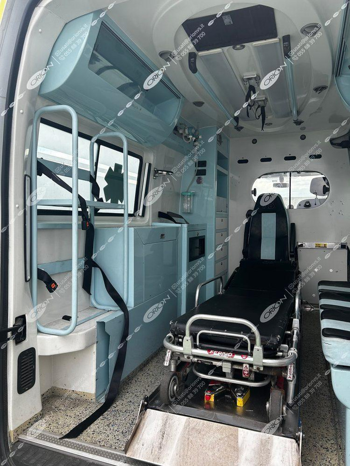 ORION Renault Master - Ambulans: bild 3 ORION Renault Master - Ambulans: bild 3