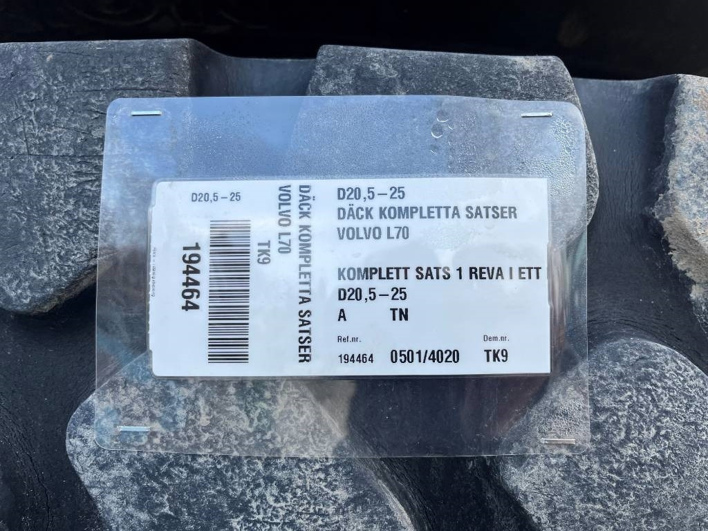 Däck på fälg 20,5-R25 Volvo L70 , 6300 , L90 - Däck för Byggmaskiner: bild 3 Däck på fälg 20,5-R25 Volvo L70 , 6300 , L90 - Däck för Byggmaskiner: bild 3