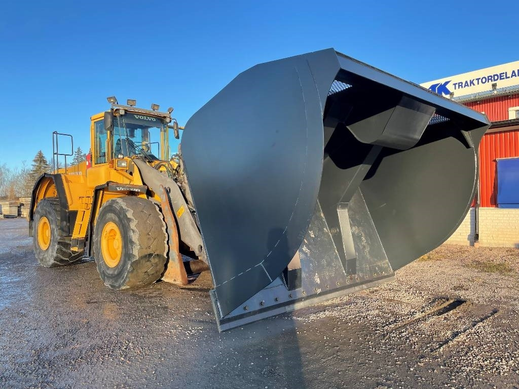 Högtippande Skopa 13 Kubik - Skopa för Byggmaskiner: bild 1 Högtippande Skopa 13 Kubik - Skopa för Byggmaskiner: bild 1