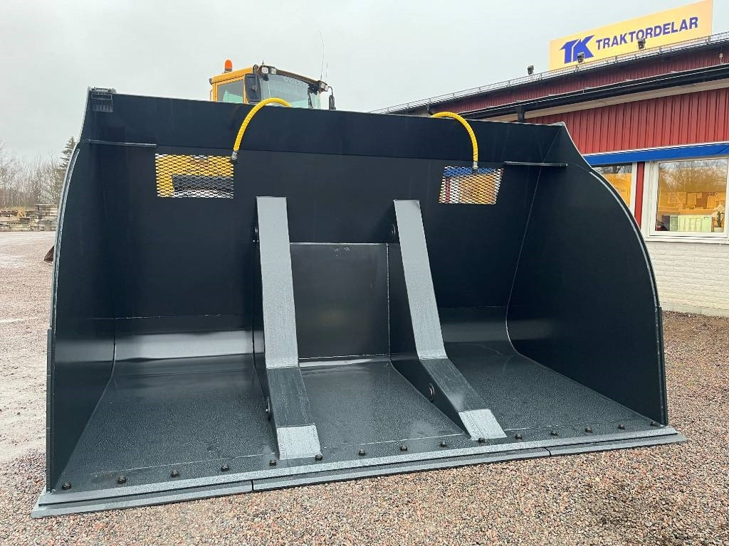 Högtippande skopa 15 m3 High tip bucket - Skopa för Byggmaskiner: bild 1 Högtippande skopa 15 m3 High tip bucket - Skopa för Byggmaskiner: bild 1