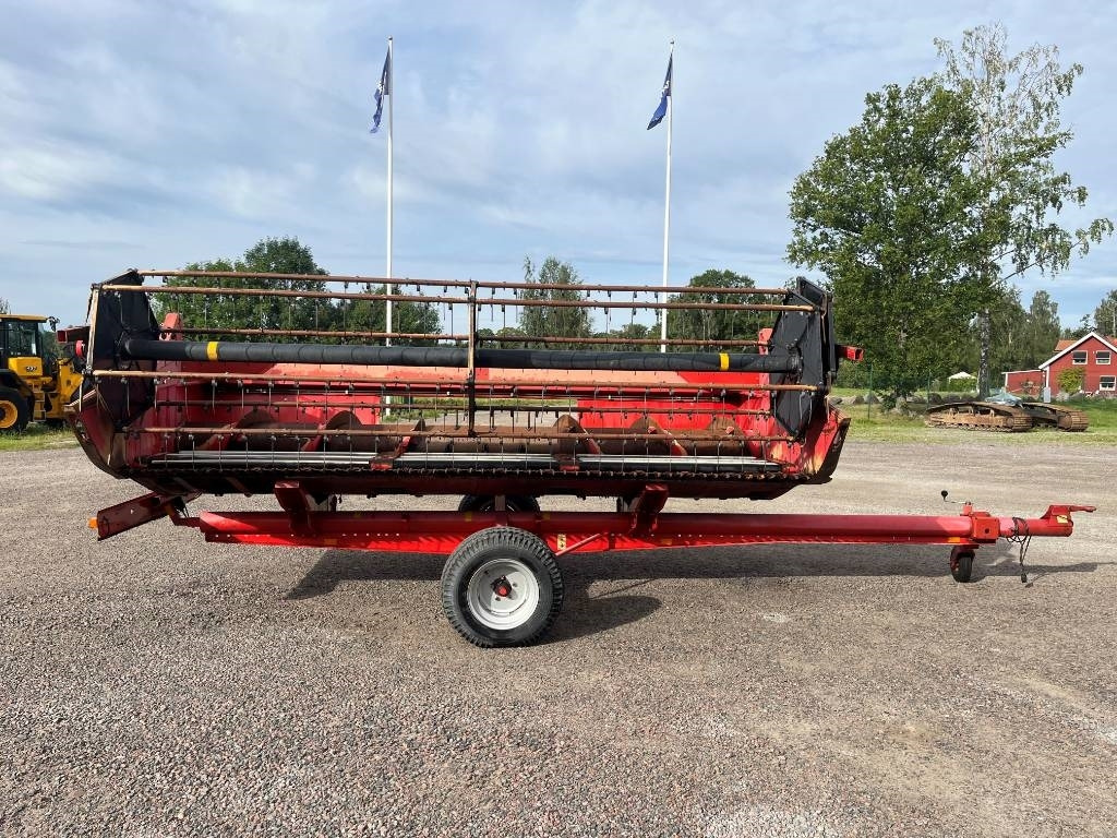 Massey Ferguson MF 32 Skärbord / Header  - Tillbehör för skördemaskin: bild 2 Massey Ferguson MF 32 Skärbord / Header  - Tillbehör för skördemaskin: bild 2