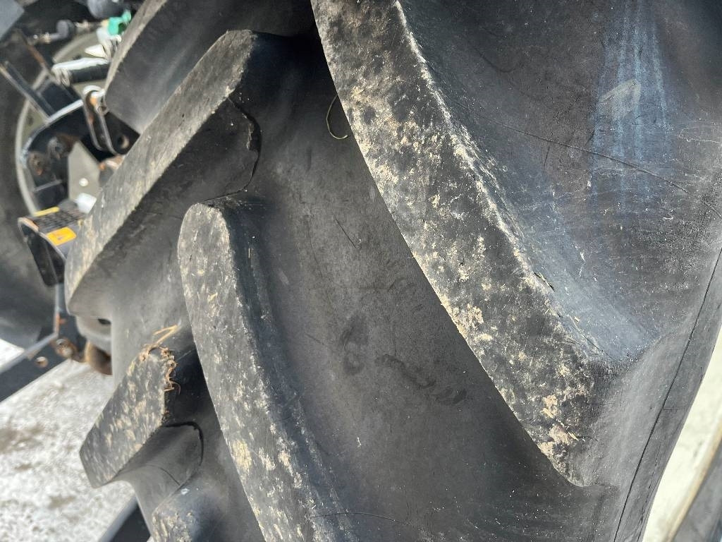 New Holland T 5070 Dismantled. Only spare parts  - Traktor: bild 5 New Holland T 5070 Dismantled. Only spare parts  - Traktor: bild 5