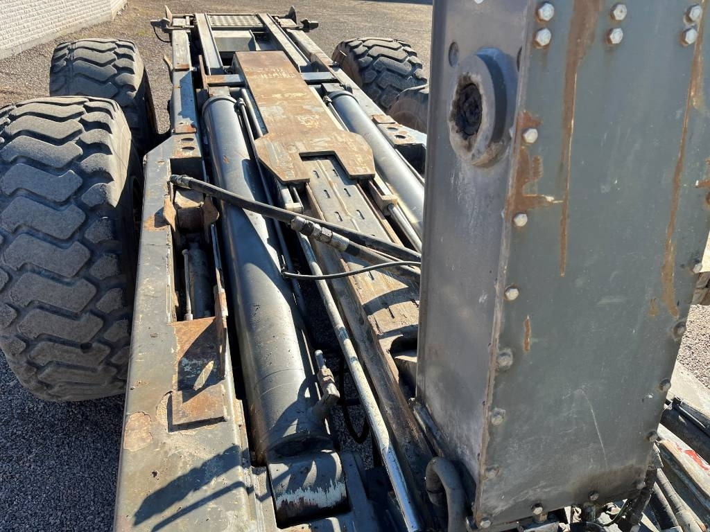 Volvo A25C Lastväxlarvagn - Lastväxlarsläp/ Liftdumpersläp: bild 2 Volvo A25C Lastväxlarvagn - Lastväxlarsläp/ Liftdumpersläp: bild 2