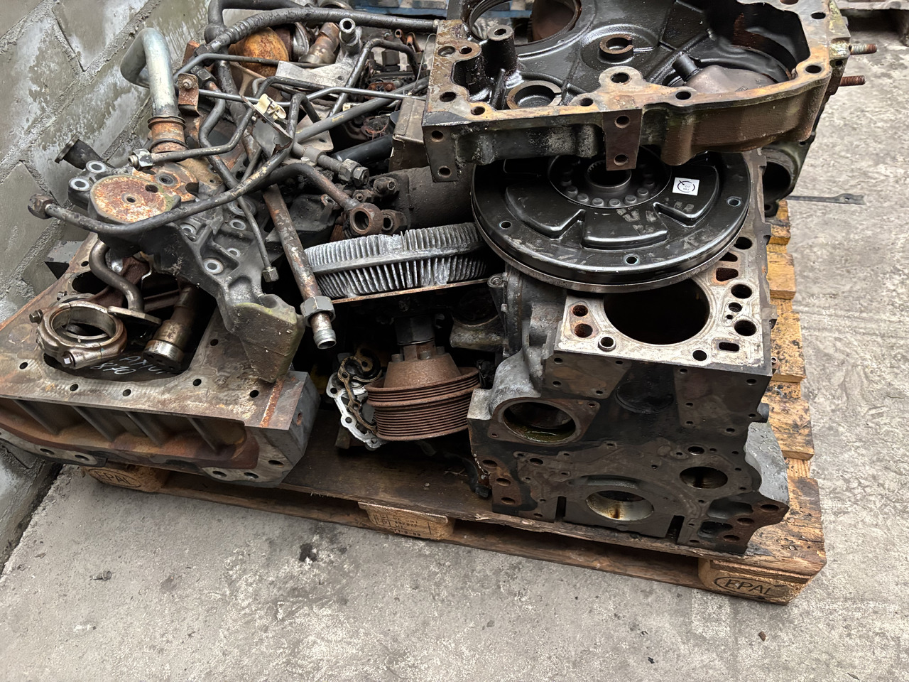 Axion 870 New Holland T7.270 T7 270 Silnik FPT 6.7 L Tłumik Drgań Koło Zamachowe Blok Pokrywa CZĘŚCI - Svänghjul för Lantbruksmaskiner: bild 3 Axion 870 New Holland T7.270 T7 270 Silnik FPT 6.7 L Tłumik Drgań Koło Zamachowe Blok Pokrywa CZĘŚCI - Svänghjul för Lantbruksmaskiner: bild 3