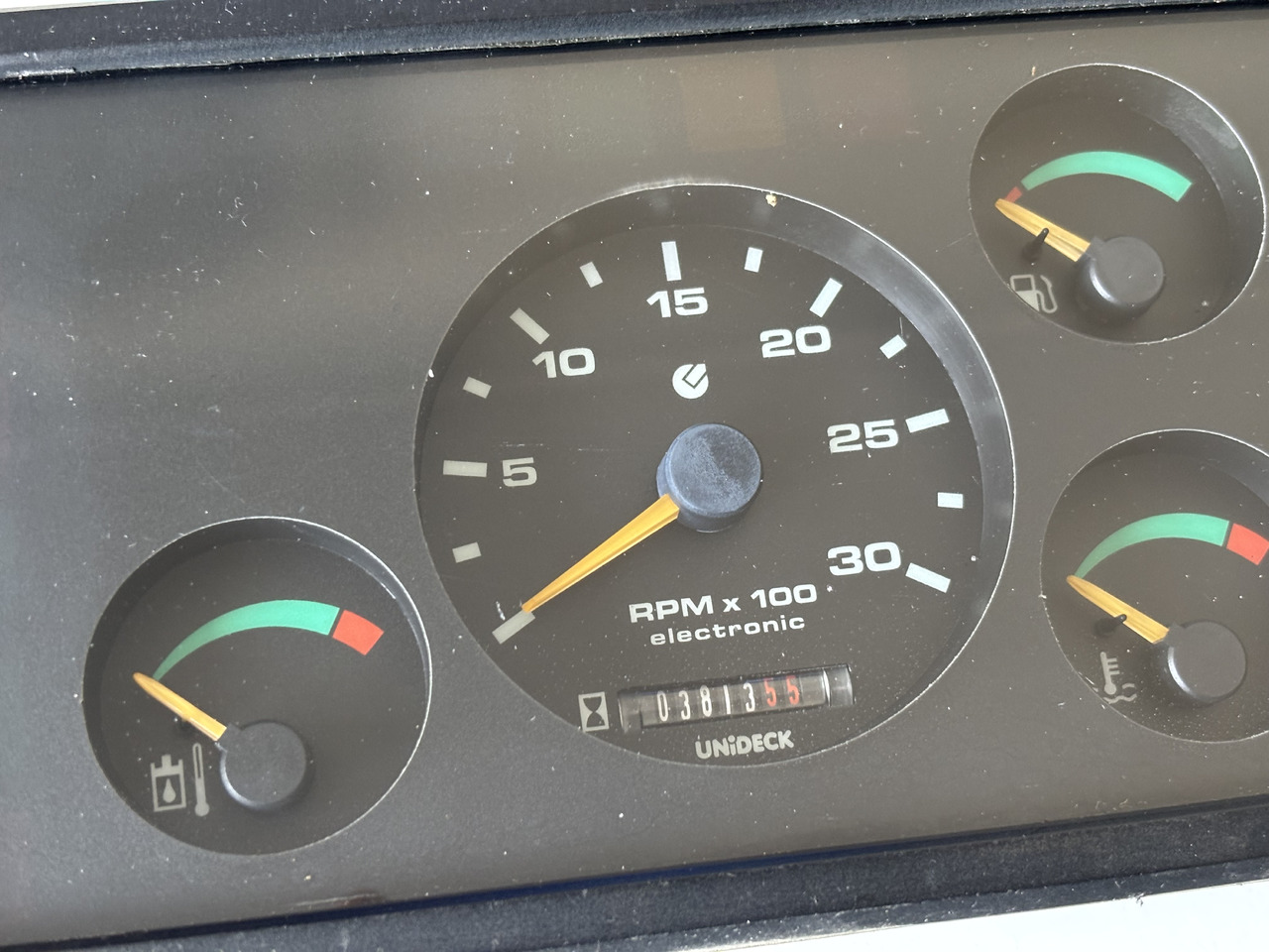 Bobcat T Licznik Speedometr UNIDECK Prędkościomierz - Instrumentbräda för Lantbruksmaskiner: bild 2 Bobcat T Licznik Speedometr UNIDECK Prędkościomierz - Instrumentbräda för Lantbruksmaskiner: bild 2